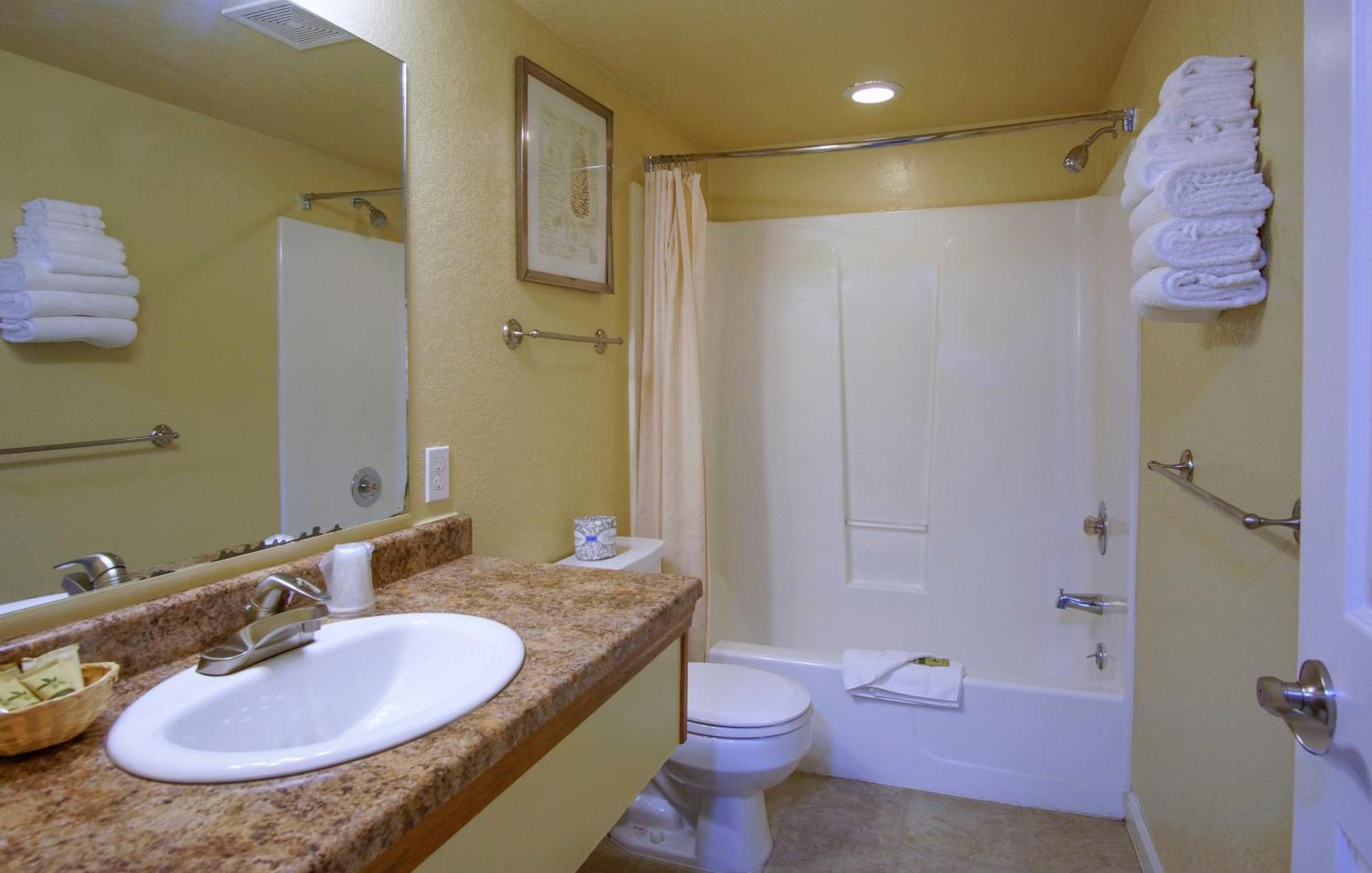 Charm Motel & Suites Burney Dış mekan fotoğraf