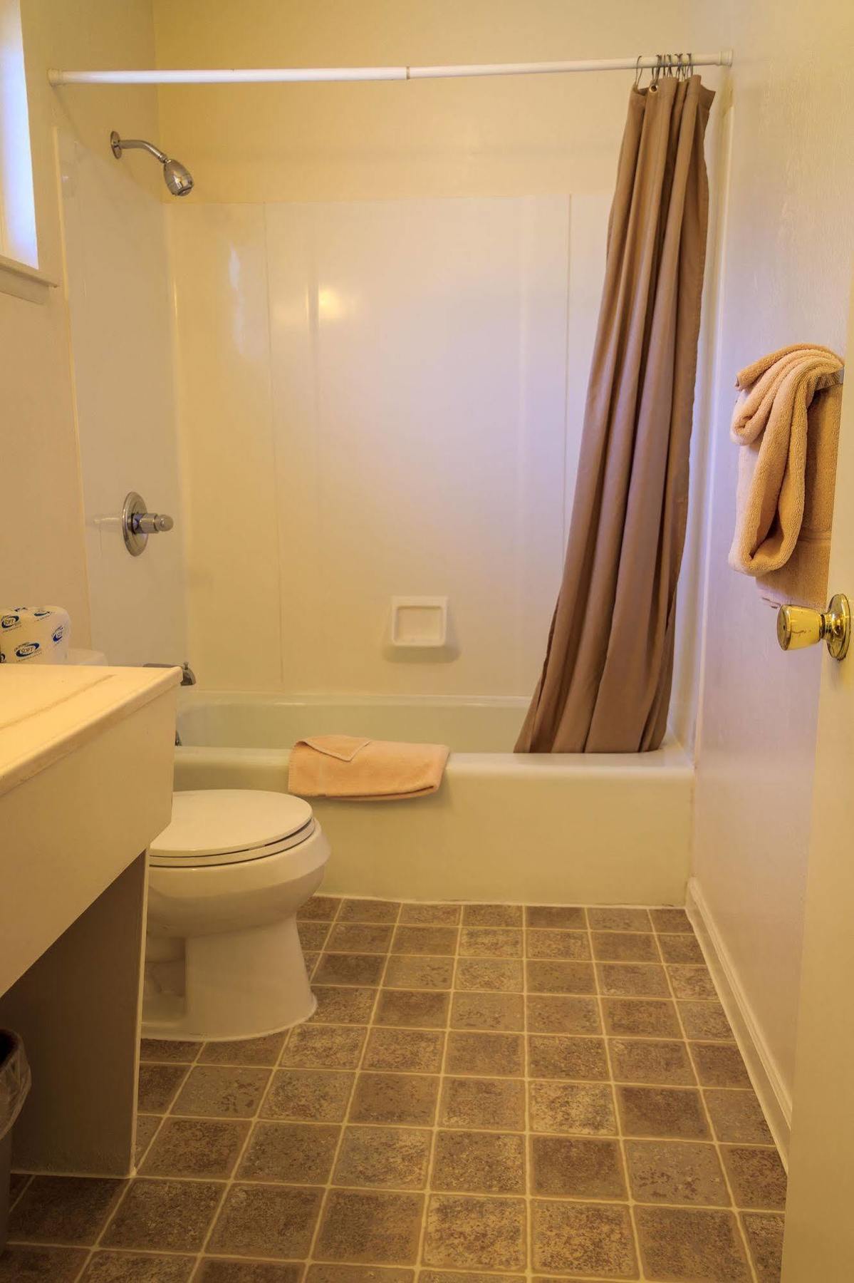 Charm Motel & Suites Burney Dış mekan fotoğraf