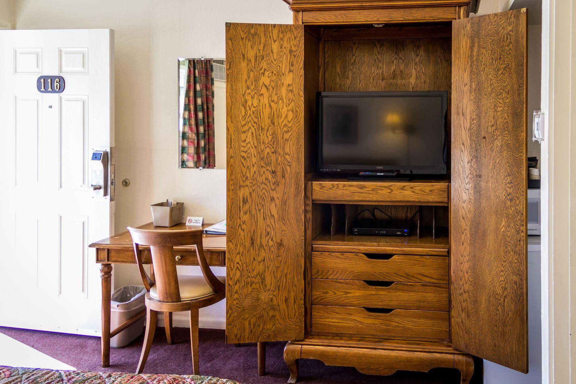 Charm Motel & Suites Burney Dış mekan fotoğraf